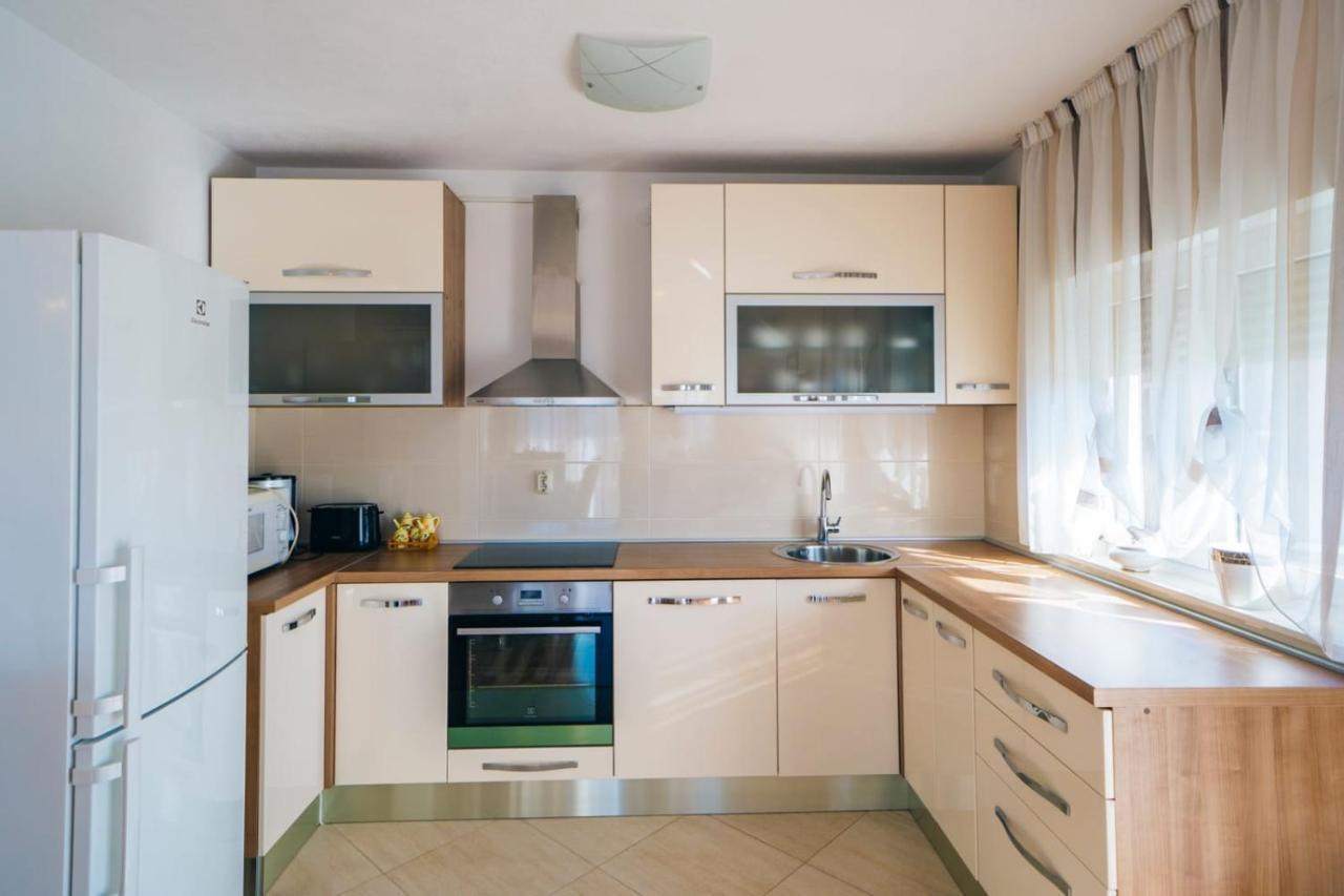 Apartmani Lucante Split Bagian luar foto